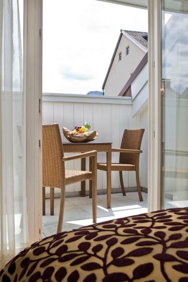 Iris Porsche Hotel&Restaurant Mondsee Exterior foto